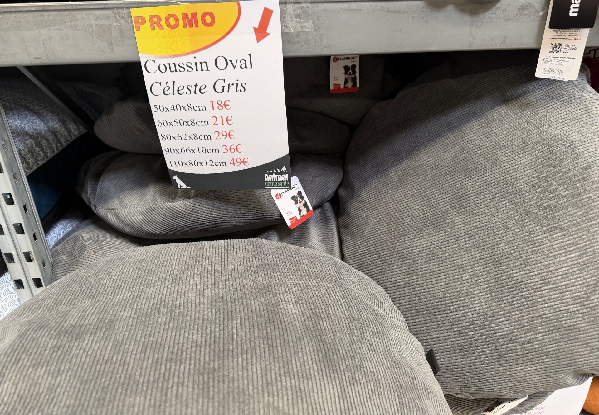 coussin oval celeste